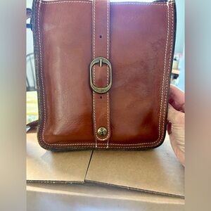 PATRICIA NASH Venizia brown
Leather Buckle Front
Crossbody Bag